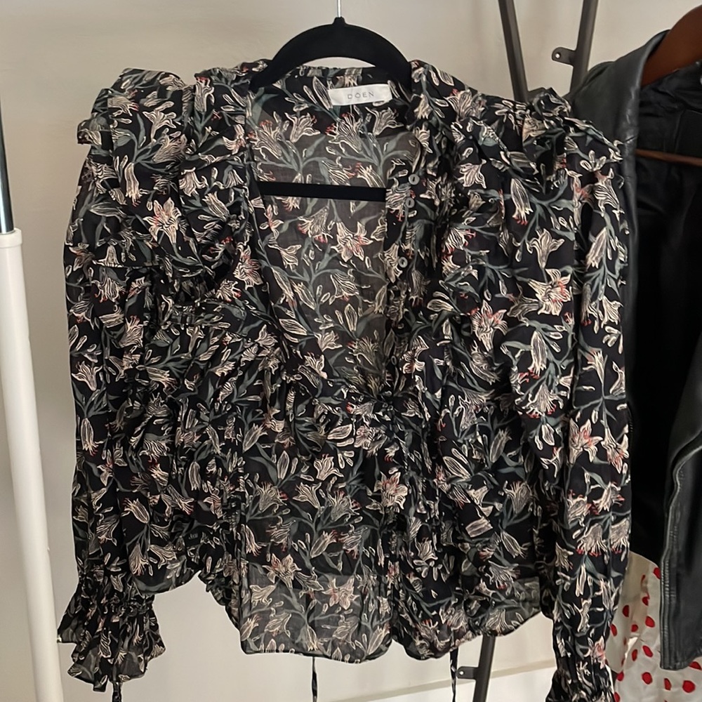 SOLD ✨ Doen Luca Top, Black Lillium / Lilium